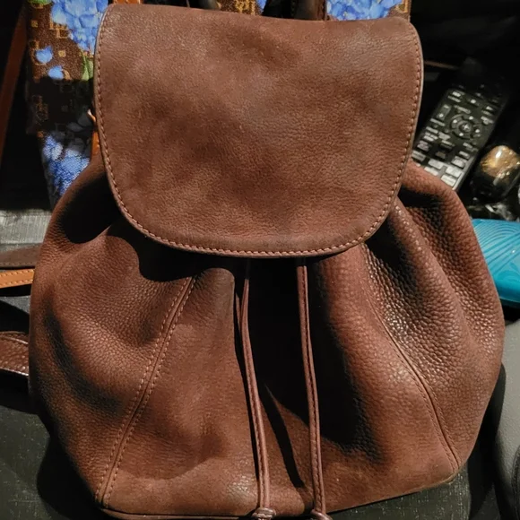 Vintage Coach Sonoma Pebbled Leather Drawstring Backpack in Camel Vintage COACH Beige Pebbled Leather Sonoma Drawstring  main image 4